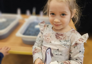 Odkrywamy zimę przez zabawę gr VII