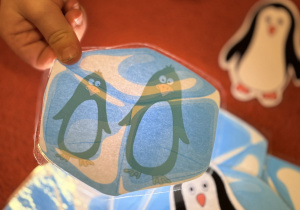 Odkrywamy zimę przez zabawę gr VII