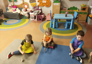 "Gdy Ci smutno, gdy Ci źle, pączek rozweseli Cię!" - Tłusty czwartek w grupie IX