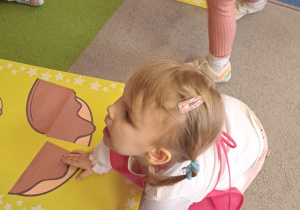 "Gdy Ci smutno, gdy Ci źle, pączek rozweseli Cię!" - Tłusty czwartek w grupie IX