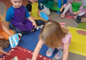 "Gdy Ci smutno, gdy Ci źle, pączek rozweseli Cię!" - Tłusty czwartek w grupie IX