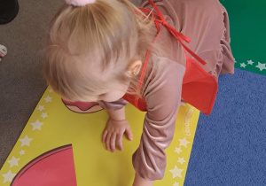 "Gdy Ci smutno, gdy Ci źle, pączek rozweseli Cię!" - Tłusty czwartek w grupie IX