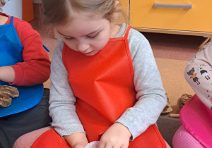 "Gdy Ci smutno, gdy Ci źle, pączek rozweseli Cię!" - Tłusty czwartek w grupie IX