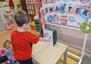 Dzisiaj pączki i pączusie, wypinają swoje brzusie … Tłusty Czwartek w grupie X