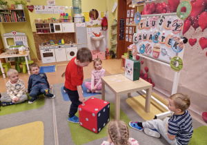 Dzisiaj pączki i pączusie, wypinają swoje brzusie … Tłusty Czwartek w grupie X