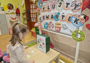 Dzisiaj pączki i pączusie, wypinają swoje brzusie … Tłusty Czwartek w grupie X