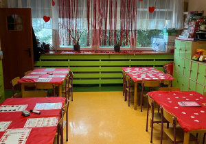 "Małe Serca- Wielkie Uczucia" czyli Walentynki w grupie VI