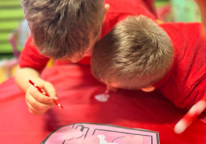 "Małe Serca- Wielkie Uczucia" czyli Walentynki w grupie VI