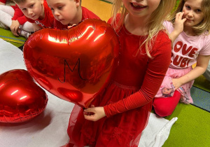 "Małe Serca- Wielkie Uczucia" czyli Walentynki w grupie VI