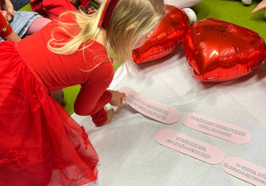 "Małe Serca- Wielkie Uczucia" czyli Walentynki w grupie VI