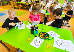 „Małe pączki, duże pączki…” - Tłusty Czwartek w gr. XII