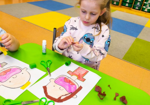 „Małe pączki, duże pączki…” - Tłusty Czwartek w gr. XII