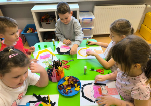 „Małe pączki, duże pączki…” - Tłusty Czwartek w gr. XII