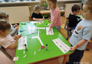 „Małe pączki, duże pączki…” - Tłusty Czwartek w gr. XII