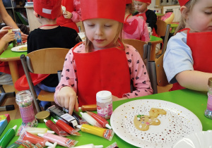 „Małe pączki, duże pączki…” - Tłusty Czwartek w gr. XII