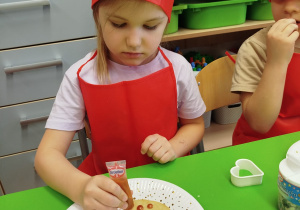 „Małe pączki, duże pączki…” - Tłusty Czwartek w gr. XII