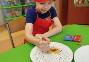 „Małe pączki, duże pączki…” - Tłusty Czwartek w gr. XII