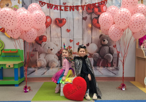 "Czas na bal!" - Walentynkowy Bal Karnawałowy, grupa IX