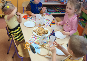 "Czas na bal!" - Walentynkowy Bal Karnawałowy, grupa IX