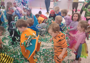 "Czas na bal!" - Walentynkowy Bal Karnawałowy, grupa IX