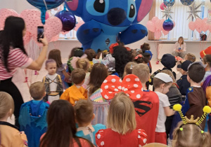 "Czas na bal!" - Walentynkowy Bal Karnawałowy, grupa IX