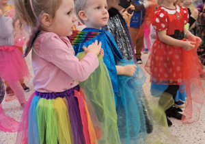 "Czas na bal!" - Walentynkowy Bal Karnawałowy, grupa IX