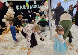 "Karnawał z Babcią i Dziadkiem"- grupa I