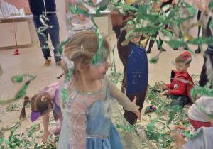 Maski, stroje i korony – dziś karnawał wymarzony … walentynkowo-karnawałowy bal – Grupa X .