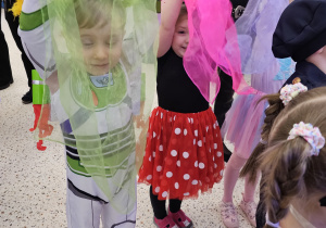 Maski, stroje i korony – dziś karnawał wymarzony … walentynkowo-karnawałowy bal – Grupa X .