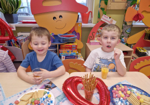 Maski, stroje i korony – dziś karnawał wymarzony … walentynkowo-karnawałowy bal – Grupa X .