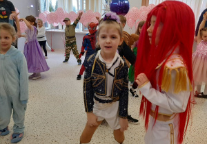 Bal karnawałowo – walentynkowy w grupie V.