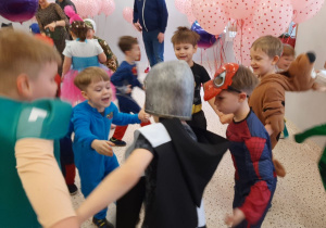 Bal karnawałowo – walentynkowy w grupie V.