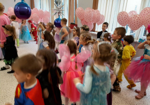 Bal karnawałowo – walentynkowy w grupie V.