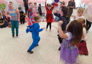 Bal karnawałowo – walentynkowy w grupie V.