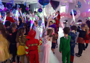 Bal karnawałowo – walentynkowy w grupie V.