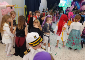 Bal karnawałowo – walentynkowy w grupie V.