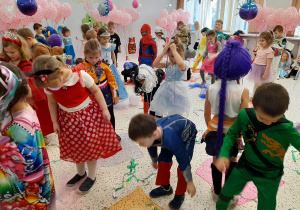 Bal karnawałowo – walentynkowy w grupie V.