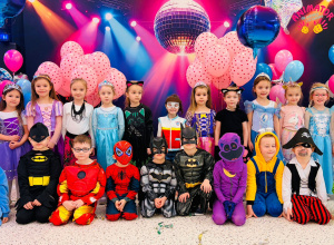 "Roztańczony karnawał" - bal w gr. XI