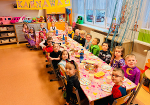 "Roztańczony karnawał" - bal w gr. XI