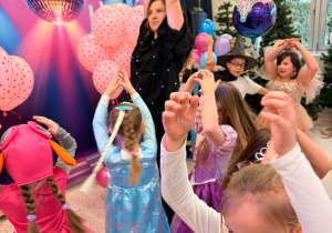 "Roztańczony karnawał" - bal w gr. XI