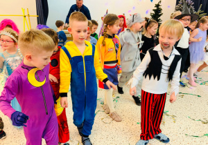 "Roztańczony karnawał" - bal w gr. XI