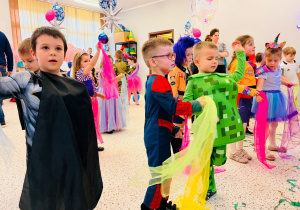 "Roztańczony karnawał" - bal w gr. XI