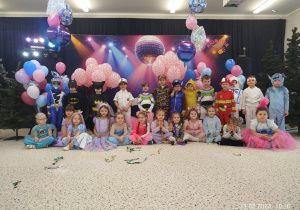 "Niech żyje bal!"- walentynkowy bal karnawałowy w gr. XII