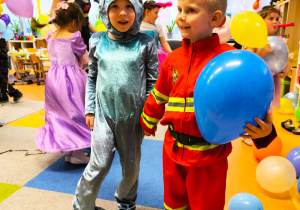 "Niech żyje bal!"- walentynkowy bal karnawałowy w gr. XII