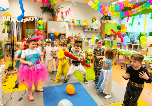 "Niech żyje bal!"- walentynkowy bal karnawałowy w gr. XII