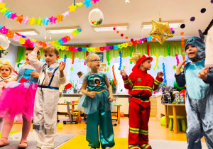 "Niech żyje bal!"- walentynkowy bal karnawałowy w gr. XII