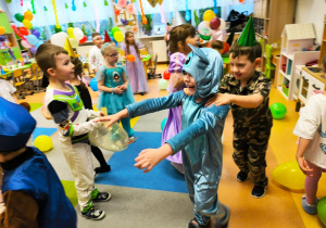 "Niech żyje bal!"- walentynkowy bal karnawałowy w gr. XII