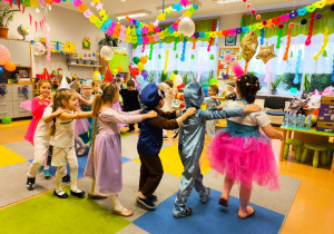 "Niech żyje bal!"- walentynkowy bal karnawałowy w gr. XII