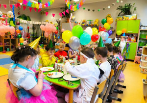 "Niech żyje bal!"- walentynkowy bal karnawałowy w gr. XII