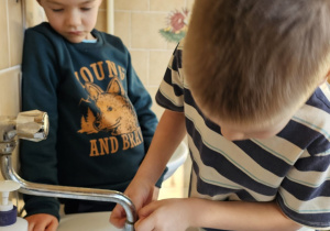 „Zima pełna magii” – projekt edukacyjny w gr. IV - ciąg dalszy